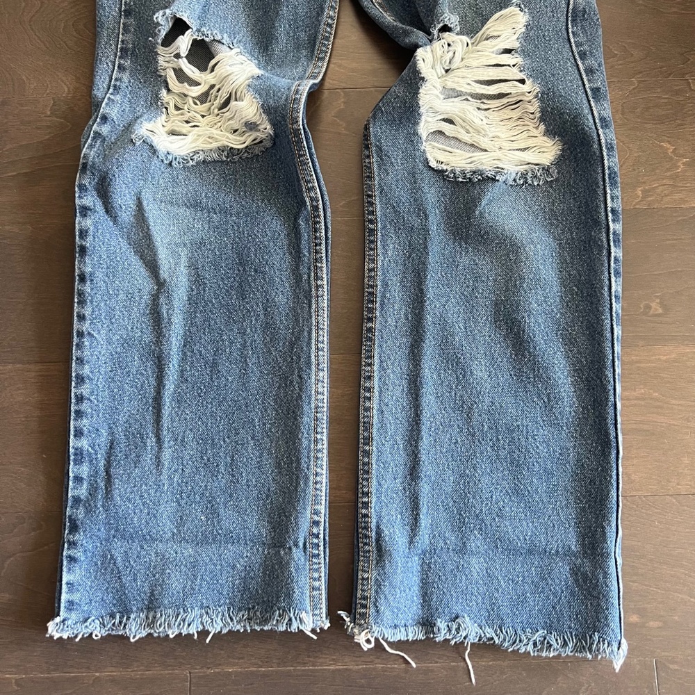 Levi's Urban Renewal Regular Fit Crossover Baggy Jean - Picture 10 of 10